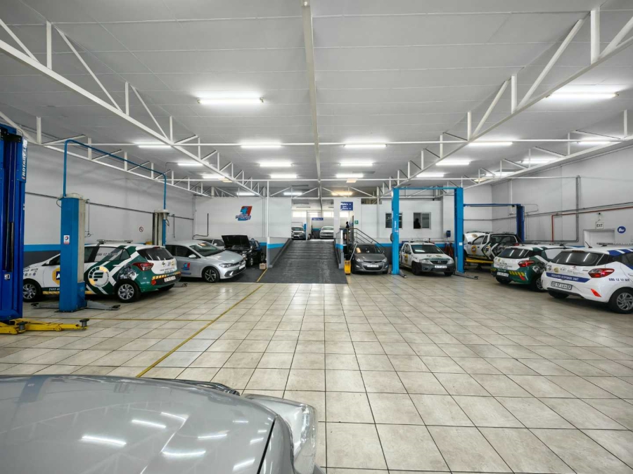 To Let commercial Property for Rent in Wynberg Western Cape